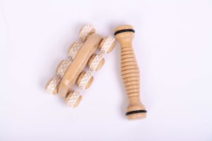 ידית עיסוי ורולר מעץ